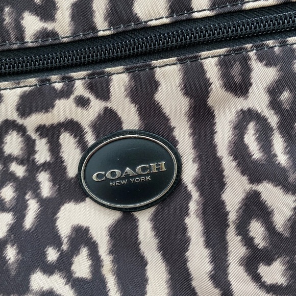 Coach canvas crossbody - Picture 12 of 13